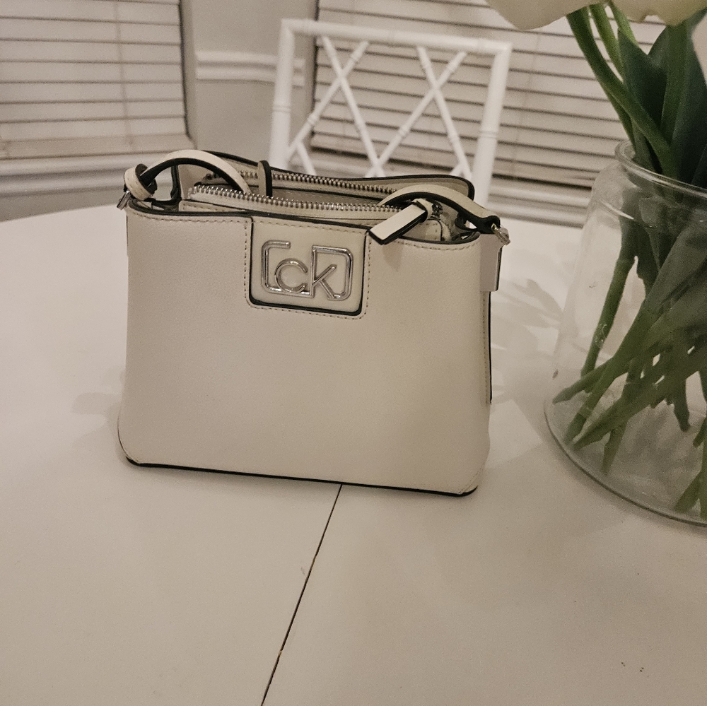 Calvin Klein crossbody purse